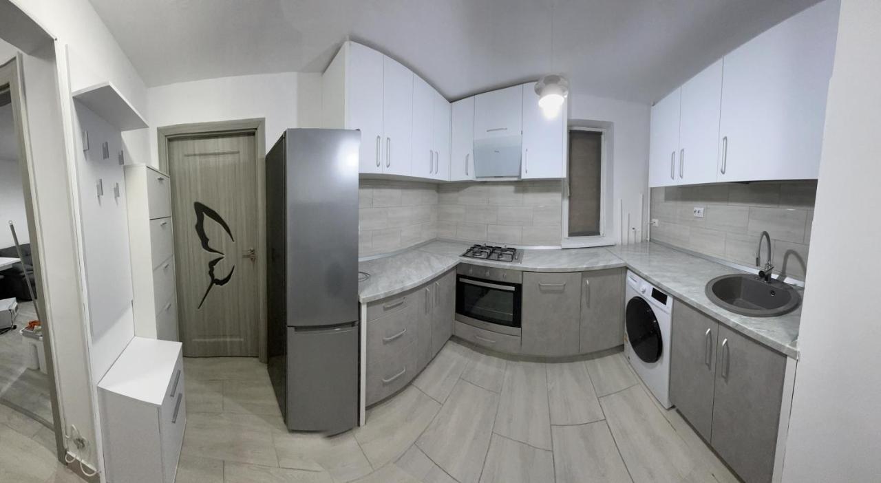 Home Sweet Home Apartment With 3 Rooms Buzau Exterior photo