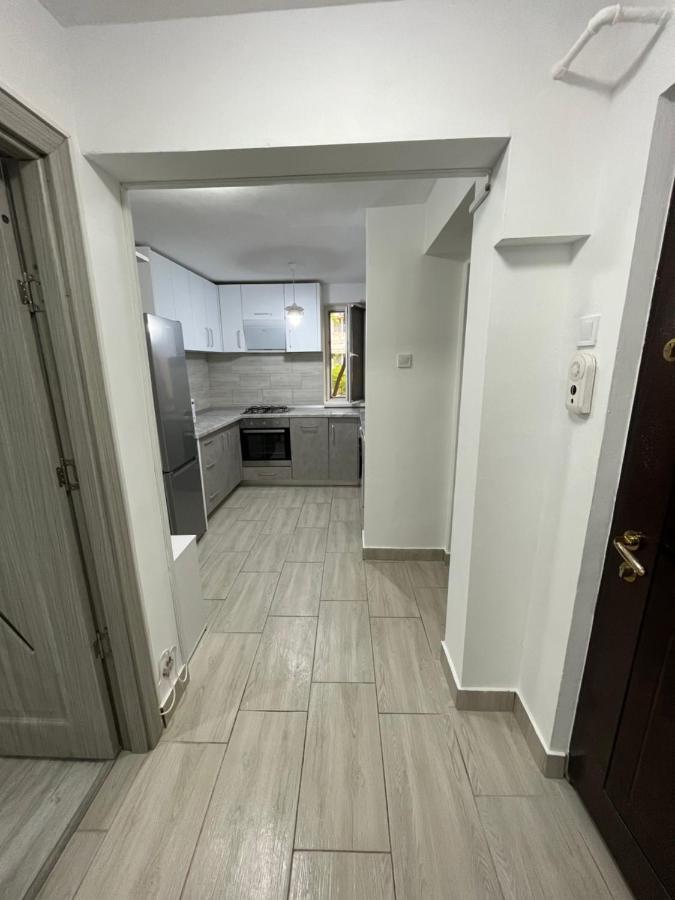 Home Sweet Home Apartment With 3 Rooms Buzau Exterior photo