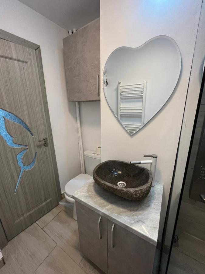 Home Sweet Home Apartment With 3 Rooms Buzau Exterior photo